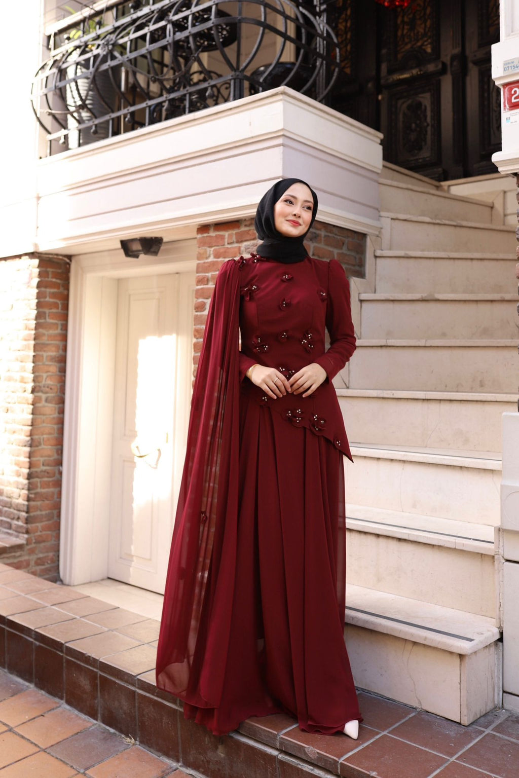 Gül detaylı  bella abaya-bordo