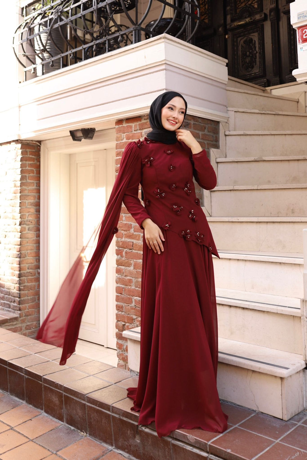 Gül detaylı  bella abaya-bordo