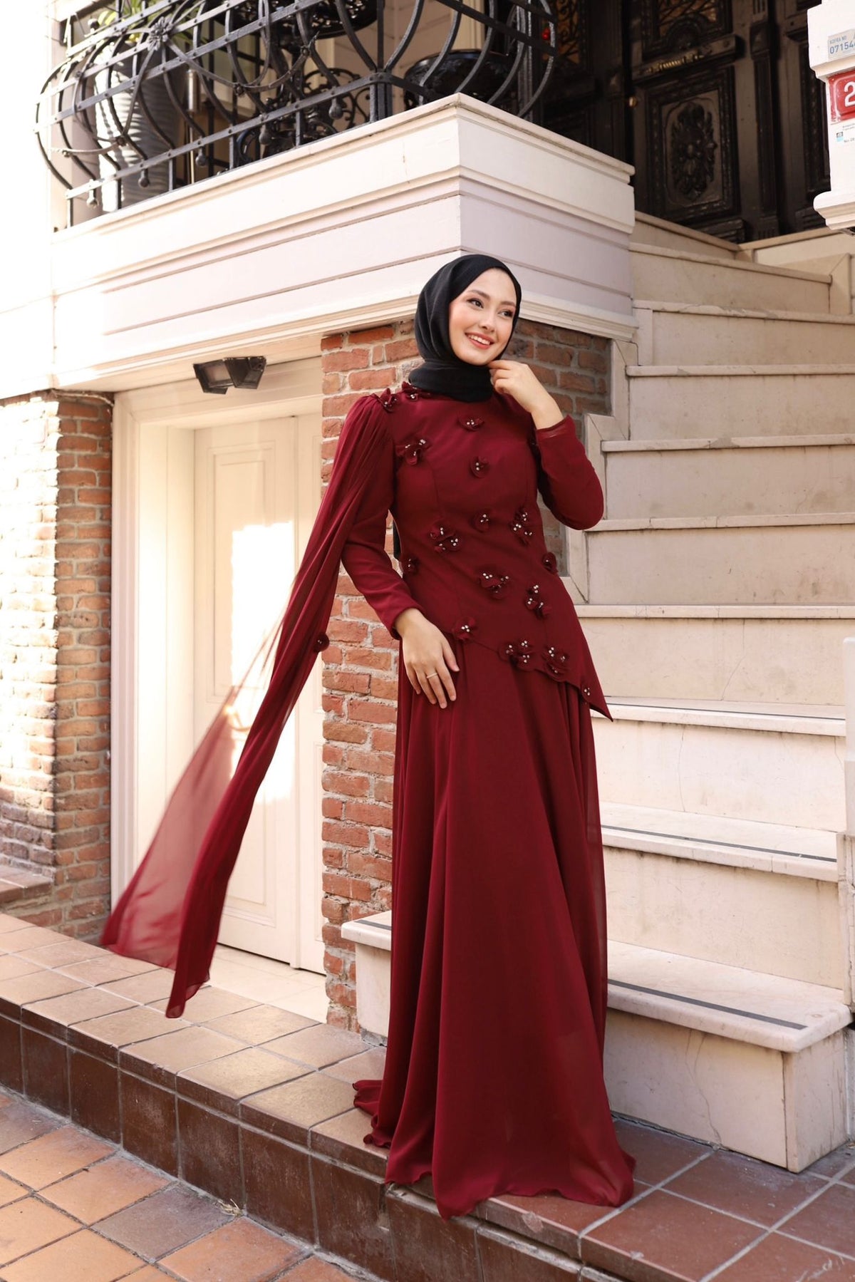 Gül detaylı  bella abaya-bordo