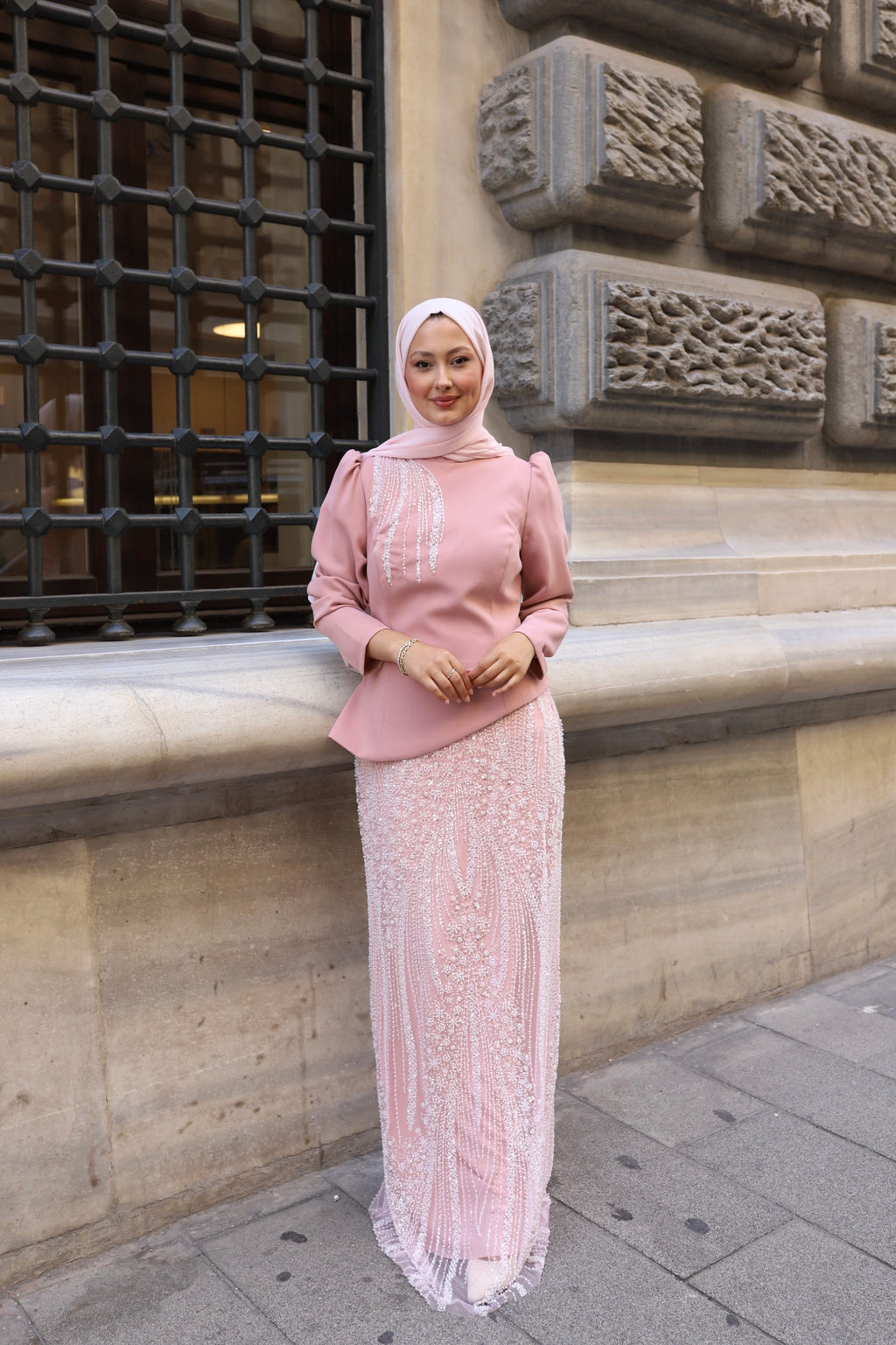 Velora Taş İşlemeli Elbise-pembe