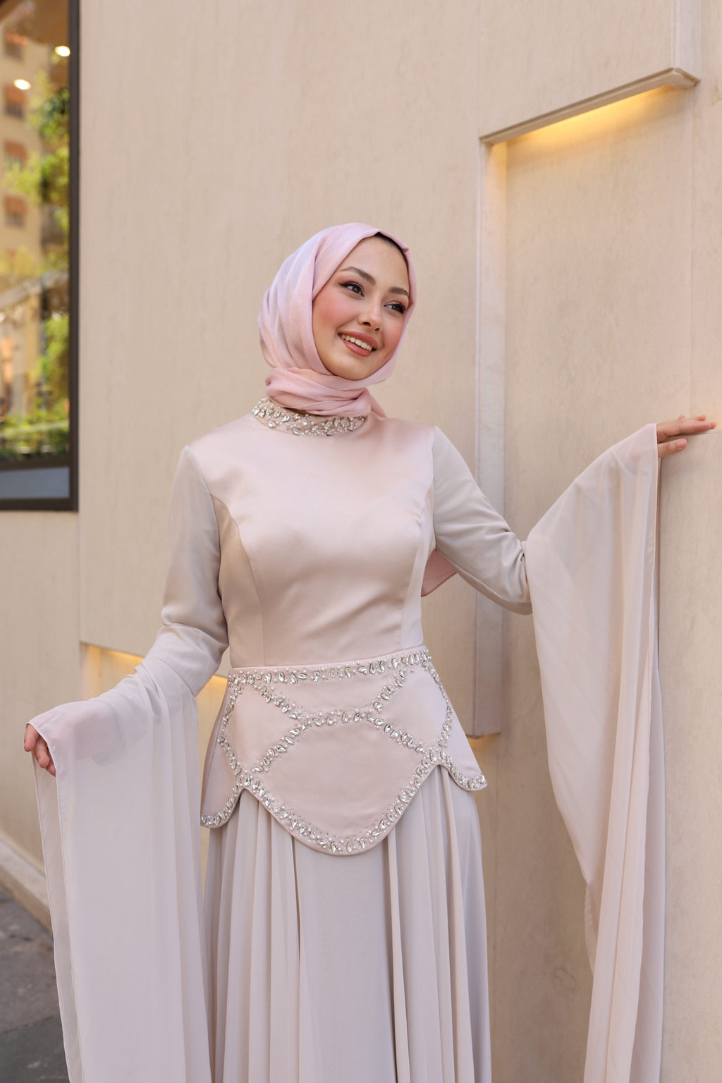 Nisa Zarafet Abiye -bej