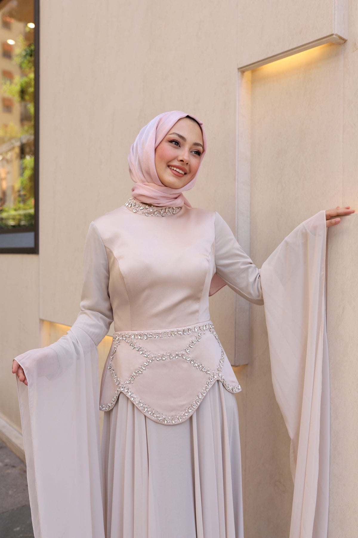 Nisa Zarafet Abiye -bej