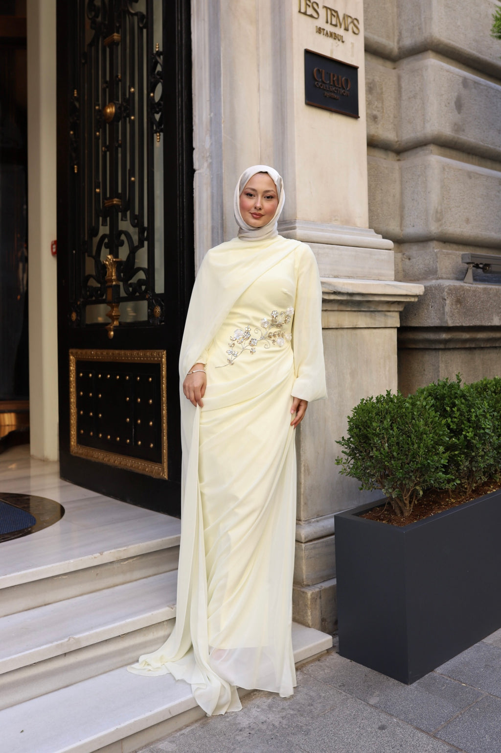 Alya Taş İşlemeli Şal Detaylı Abiye -limon sarısı