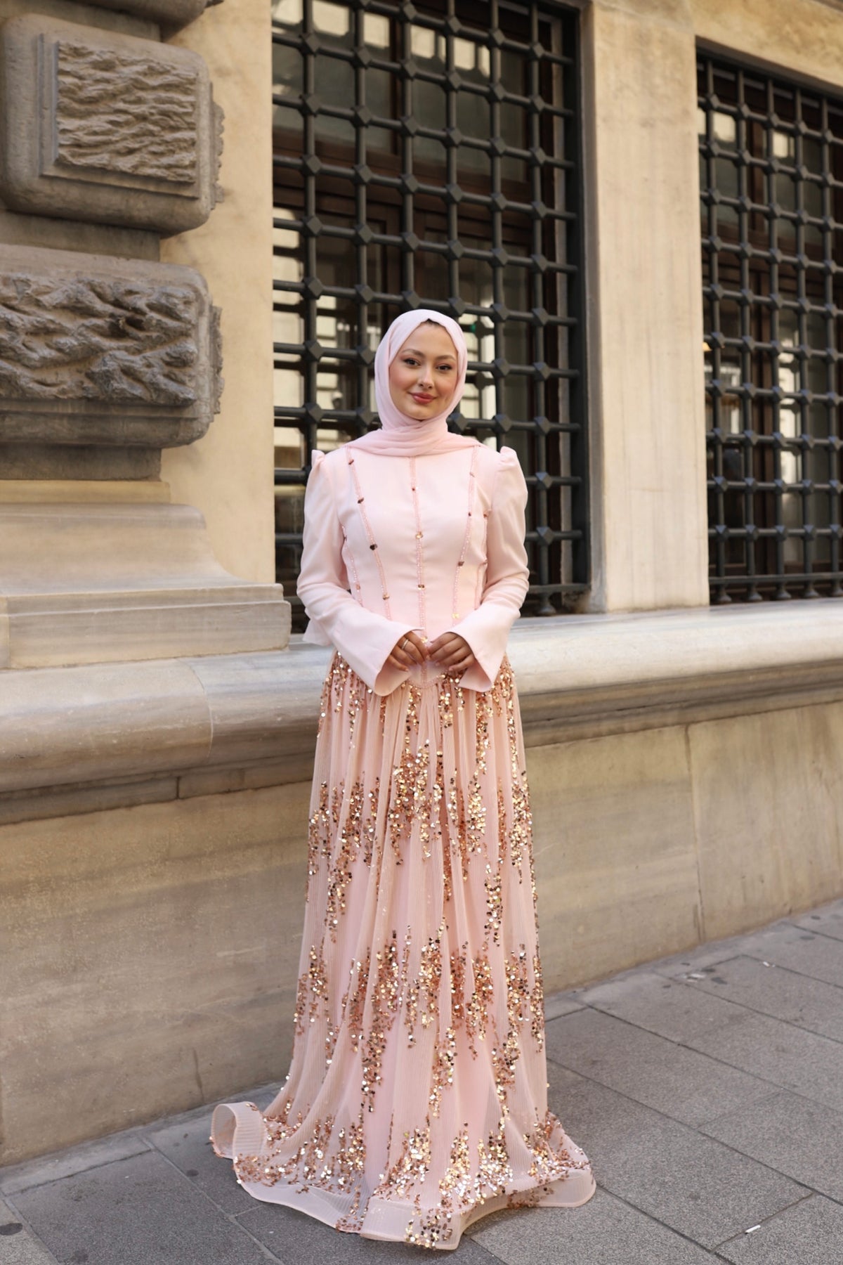 Luna Esila Abiye -pembe