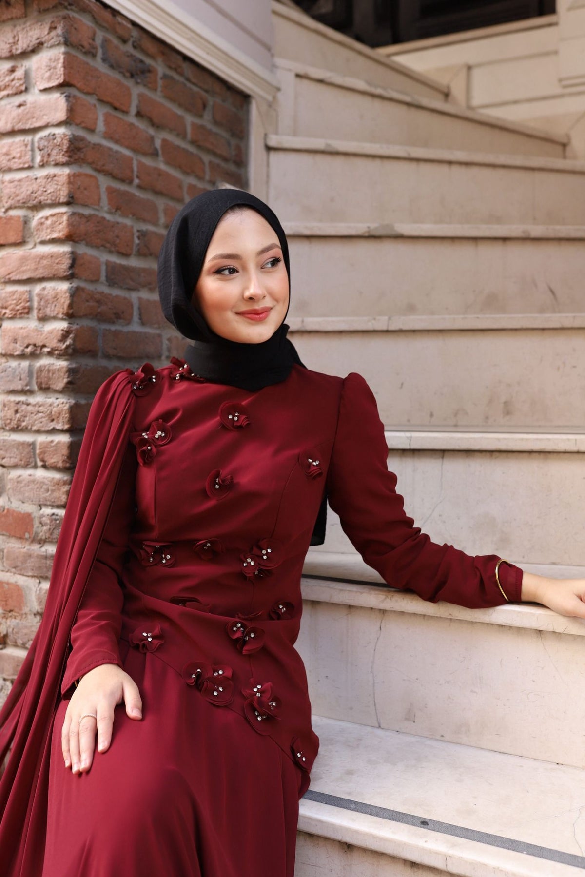 Gül detaylı  bella abaya-bordo
